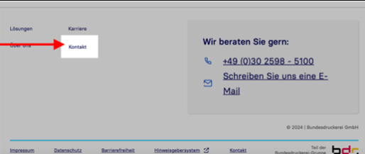 Ansicht eines Website-Screenshots mit hervorgehobenem Kontakt-Bereich